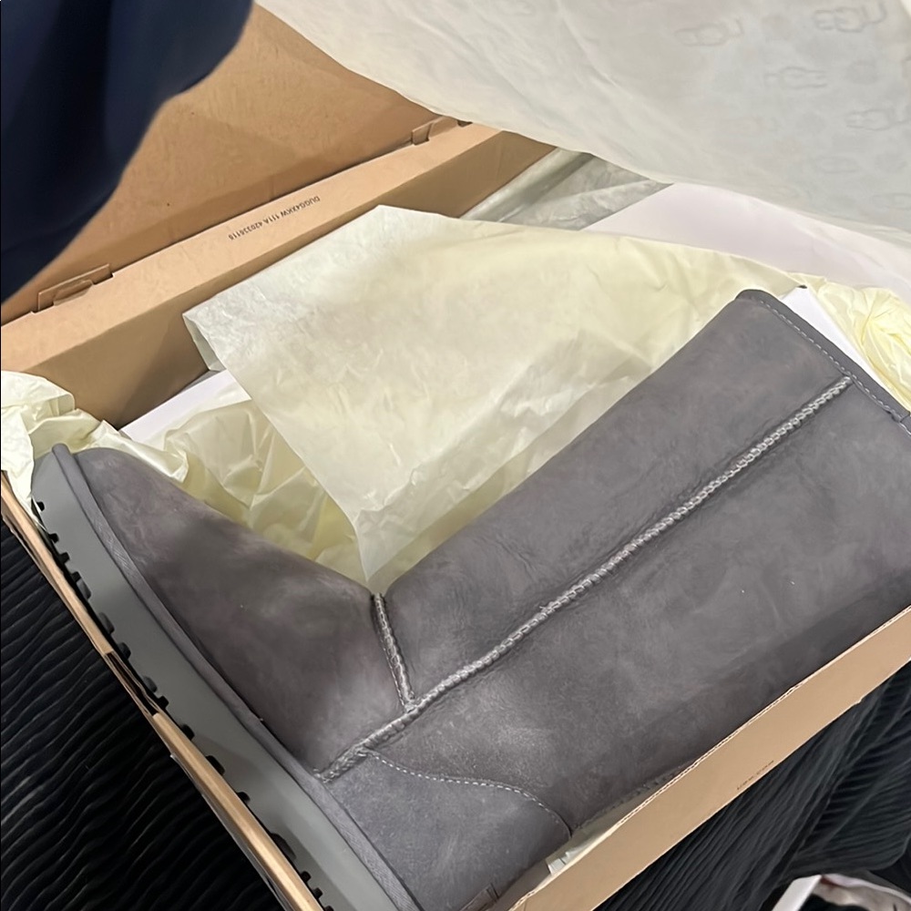 UGG Grey Classic tall ll